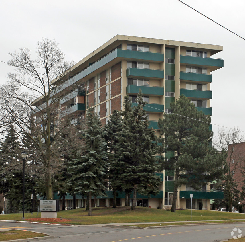 Building Photo - The Richelieu