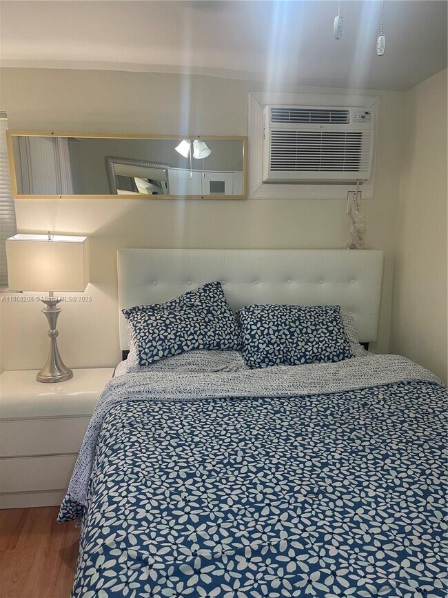 Foto del edificio - 1720 SW 70th Ave