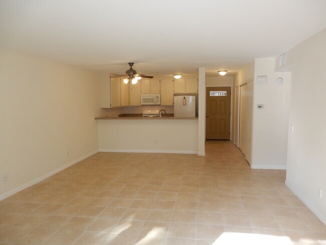 Foto del edificio - 7120 Carlson Cir