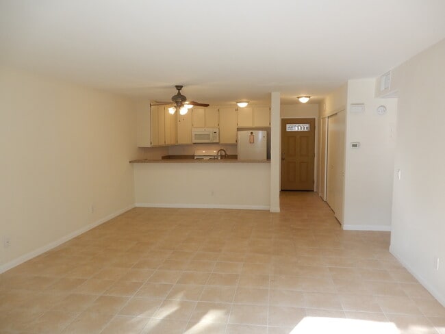 Building Photo - 7120 Carlson Cir