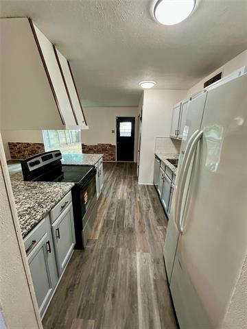 Foto del edificio - 5112 Griffin Dr