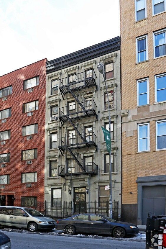 Foto principal - 416 W 25th St