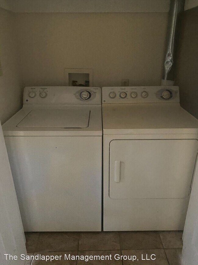 Foto del edificio - 3 br, 2 bath House - 2705 Oak Leaf Drive