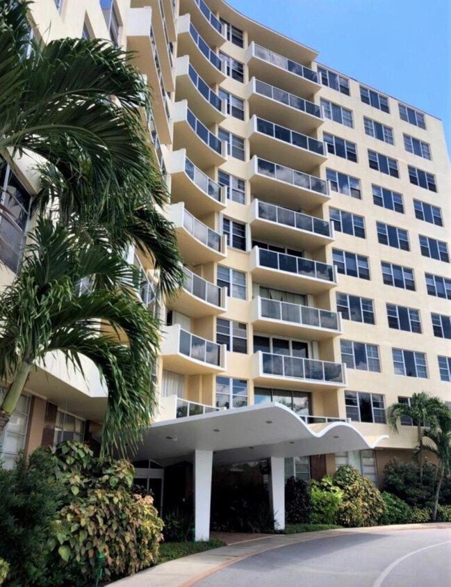 Foto principal - 2800 N Flagler Dr