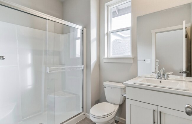 Building Photo - 916 S 29th Pl