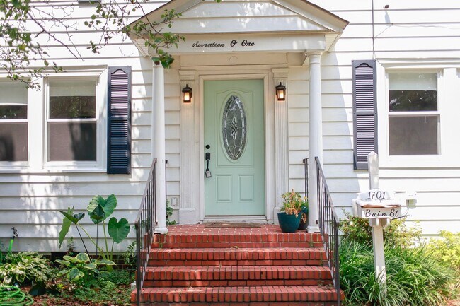 Foto del edificio - Stunning home rental in Portsmouth!