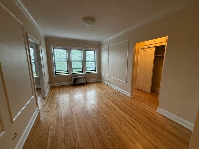 Foto del edificio - 2801 N Keating Ave