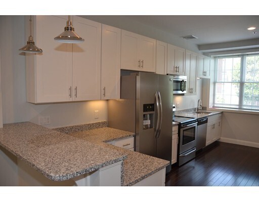 Building Photo - 6 Admirals Way