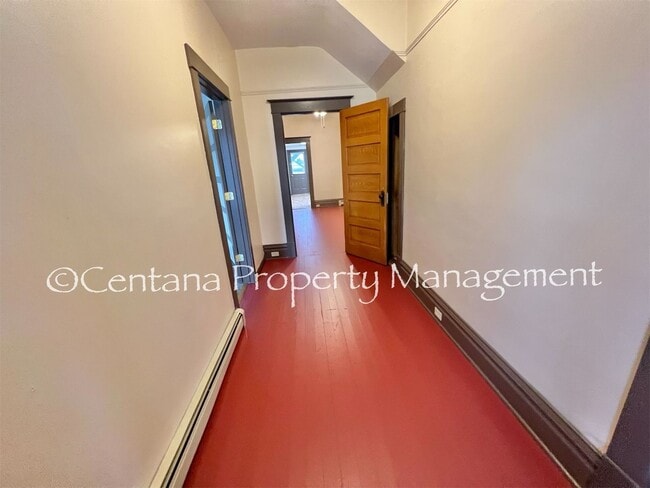 Foto del edificio - 3 bedroom apartment near Campus, Park St (...
