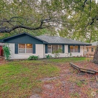 Building Photo - 1831 De Milo Dr