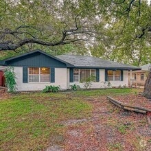 Building Photo - 1831 De Milo Dr