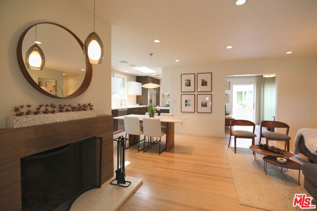 Foto del edificio - 2707 Westwood Blvd