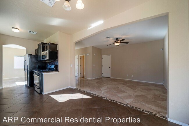 Building Photo - 3 br, 2.5 bath House - 14220 Otter Point