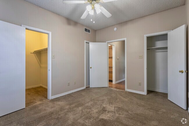 1HAB, 1BA - 757SF A1 - Habitación - The Lochley