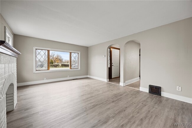 Building Photo - 2615 Genesee St