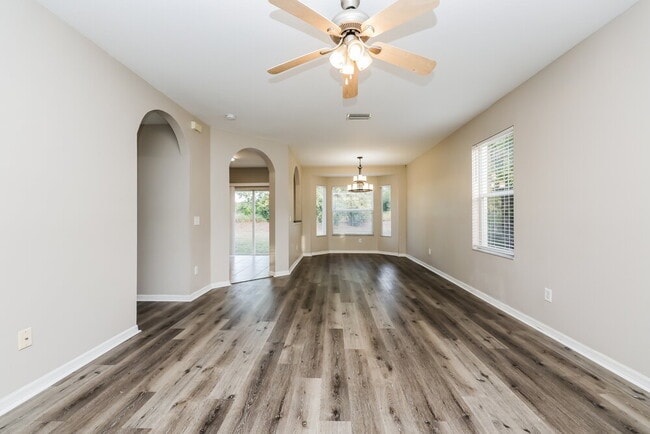 Building Photo - 12626 Adventure Dr