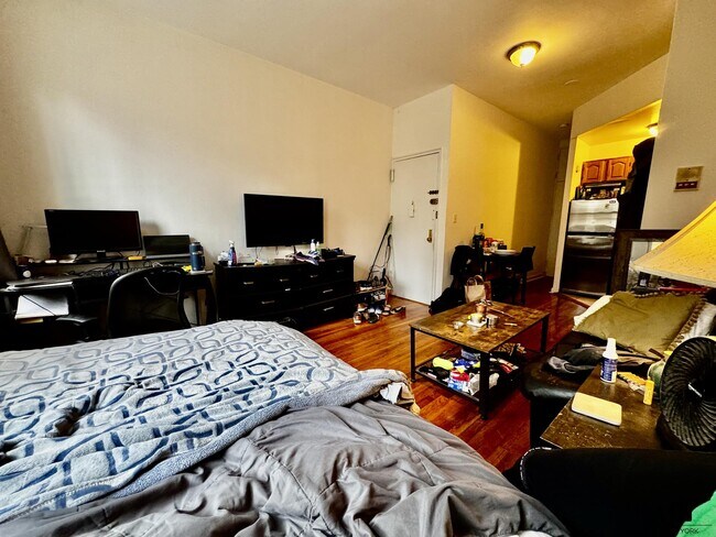 Foto del edificio - 1728 2nd Ave