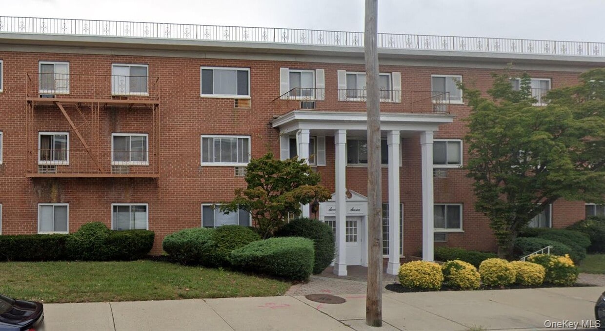 Foto principal - 77 Lenox Rd