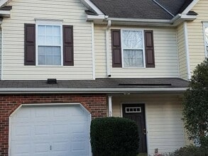 Building Photo - 33 Scott Hollow Dr