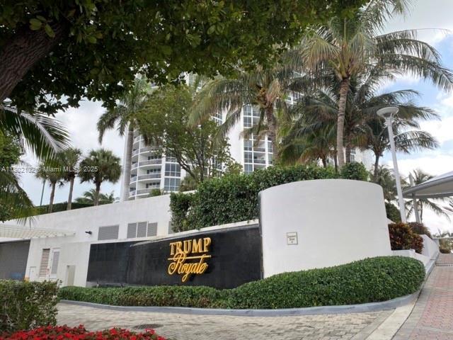 Building Photo - 18201 Collins Ave