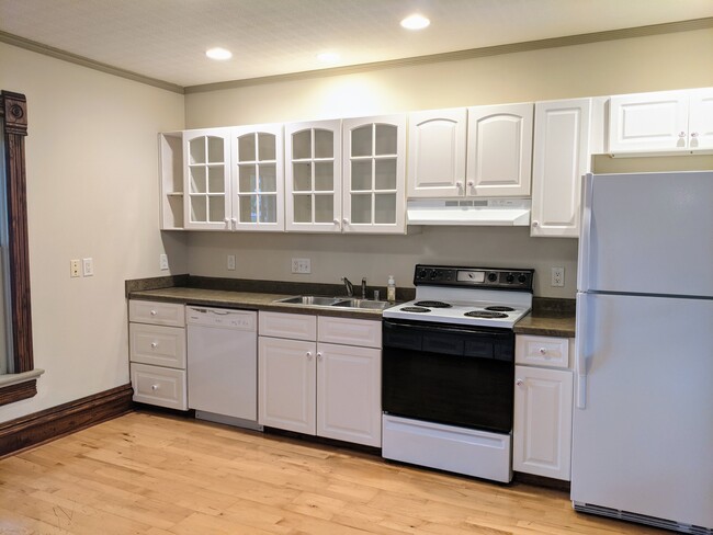 Kitchen - 128 S Main St