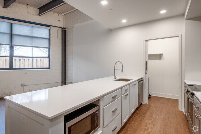1 habitación, 1 baño - Tinnerman Lofts