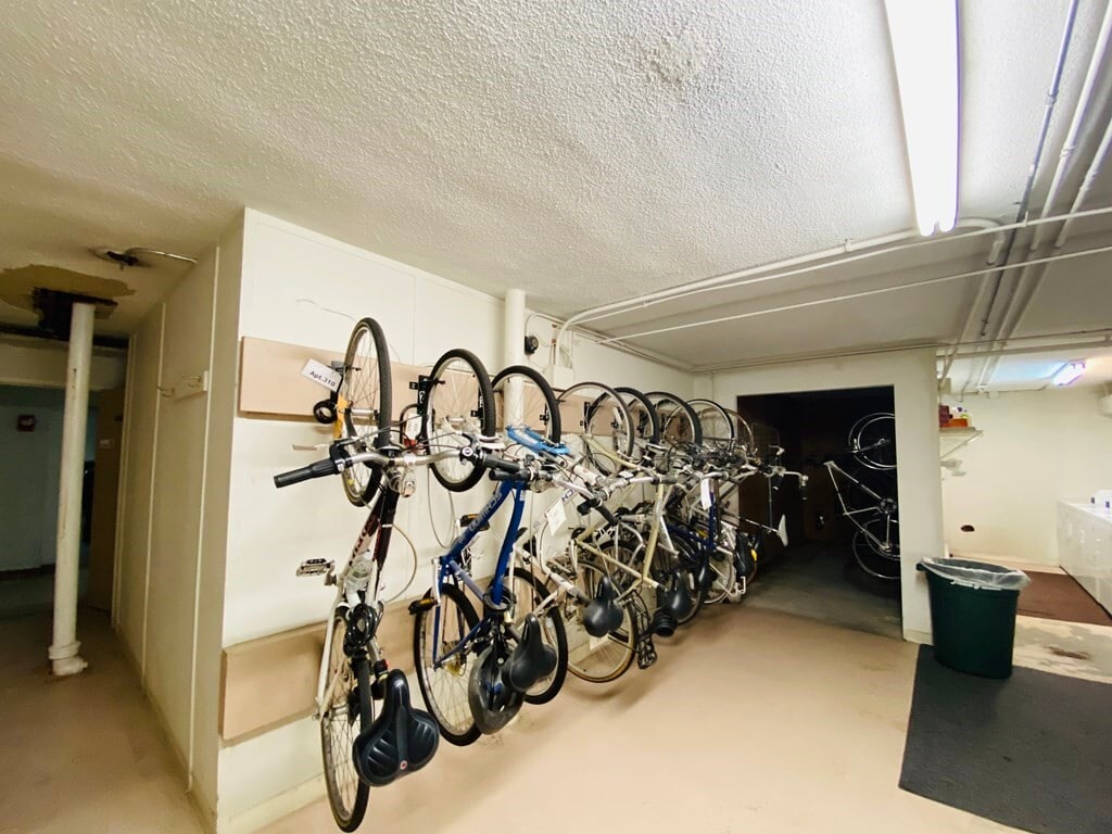 Building Photo - 50 Green St