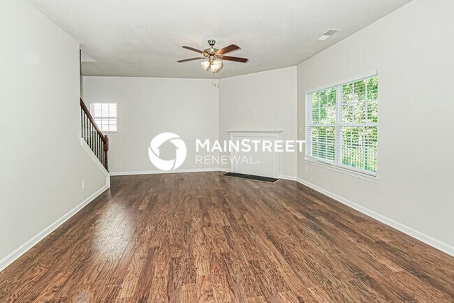 Foto del edificio - 3 Bedroom Pet-Friendly Home in KNOXVILLE, TN with Main Street Renewal