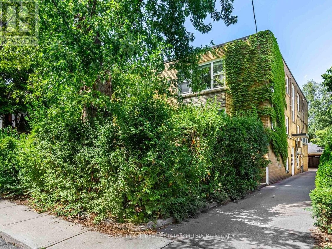 Photo principale - 76 Walmsley Blvd