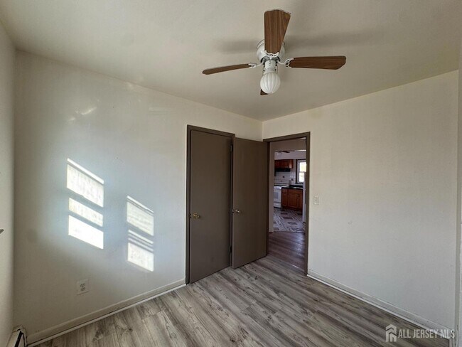 Foto del edificio - 34 Carteret Ave