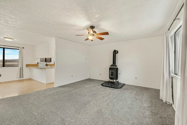 Building Photo - 24 Jaxson Dr