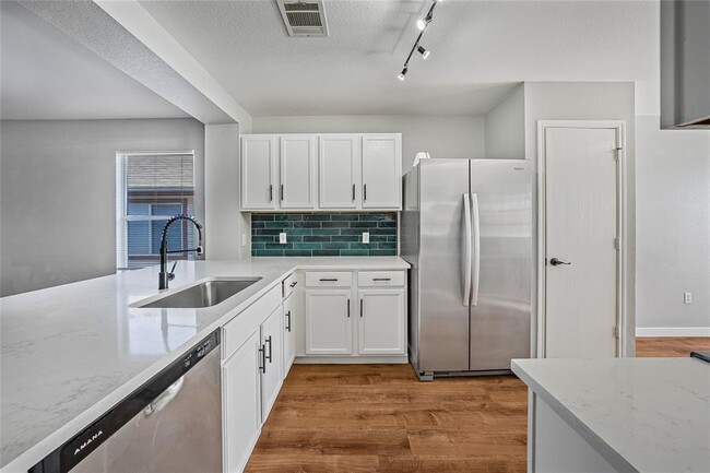 Building Photo - 12517 Campana Dr