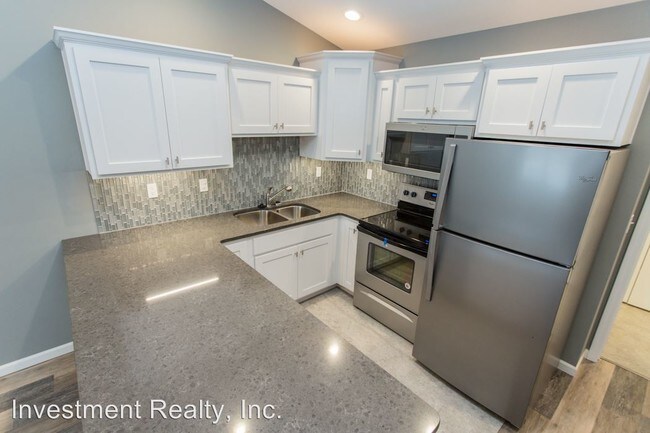 Building Photo - 100 Bogad St