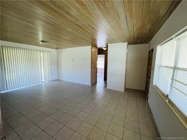 Foto del edificio - 1406 Citrus Ave