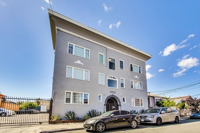 Foto del edificio - Updated Apartment near BART.