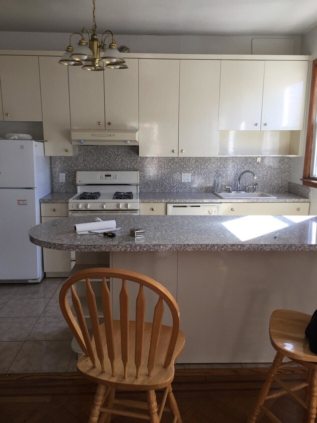 Primary Photo - 99 Gelston Ave