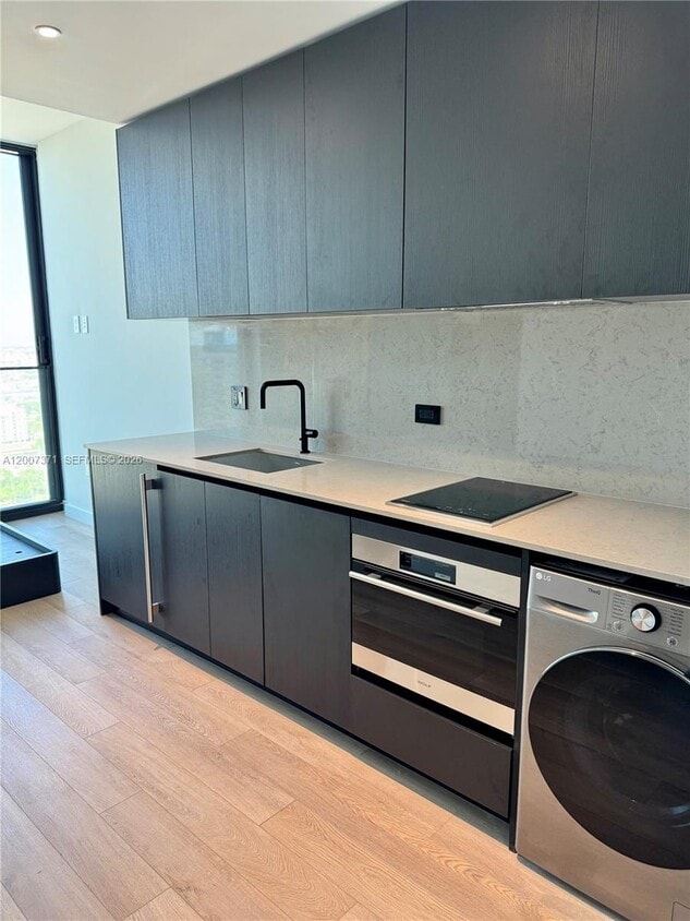 Building Photo - 20 NE 11th St