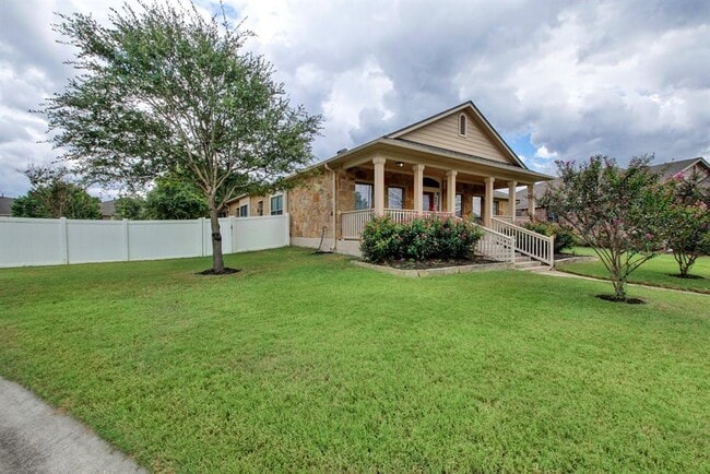 Building Photo - 904 Black Canyon St