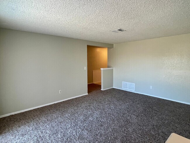 Foto del edificio - 4205 SE 49th St