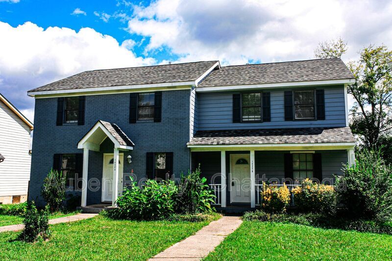 Primary Photo - 1422 Stratton Pl Dr