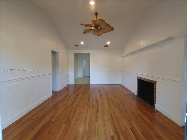 Building Photo - 9760 N Miami Ave