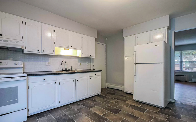 Foto del edificio - 3222 Marshall Ave SE