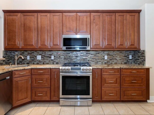 Building Photo - 1073 Misty Cliff Dr