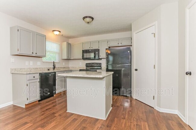 Building Photo - 597 Weeping Willow Ln