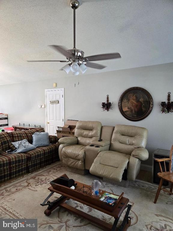 Foto del edificio - 18216 Piedmont Dr