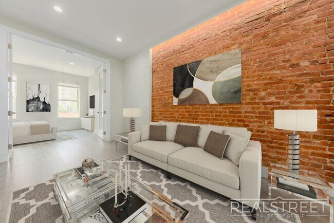 Building Photo - Stunning NEW 2 BED in Cobble Hill!