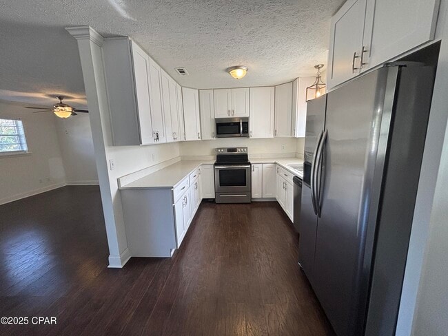 Foto del edificio - 2338 E 17th St