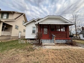 Building Photo - 2404 Mundale Ave