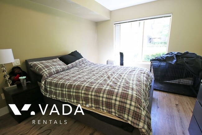 Photo du bâtiment - Bordeaux Apartment For Rent 110-2468 Atkin...