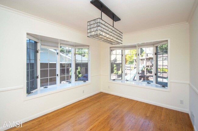 Building Photo - 4 br, 3 bath House - 263 Knight Drive